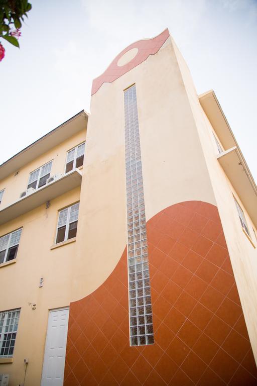 Choose To Be Happy At The Westbury - Two Bedroom Apartment كينغستون المظهر الخارجي الصورة